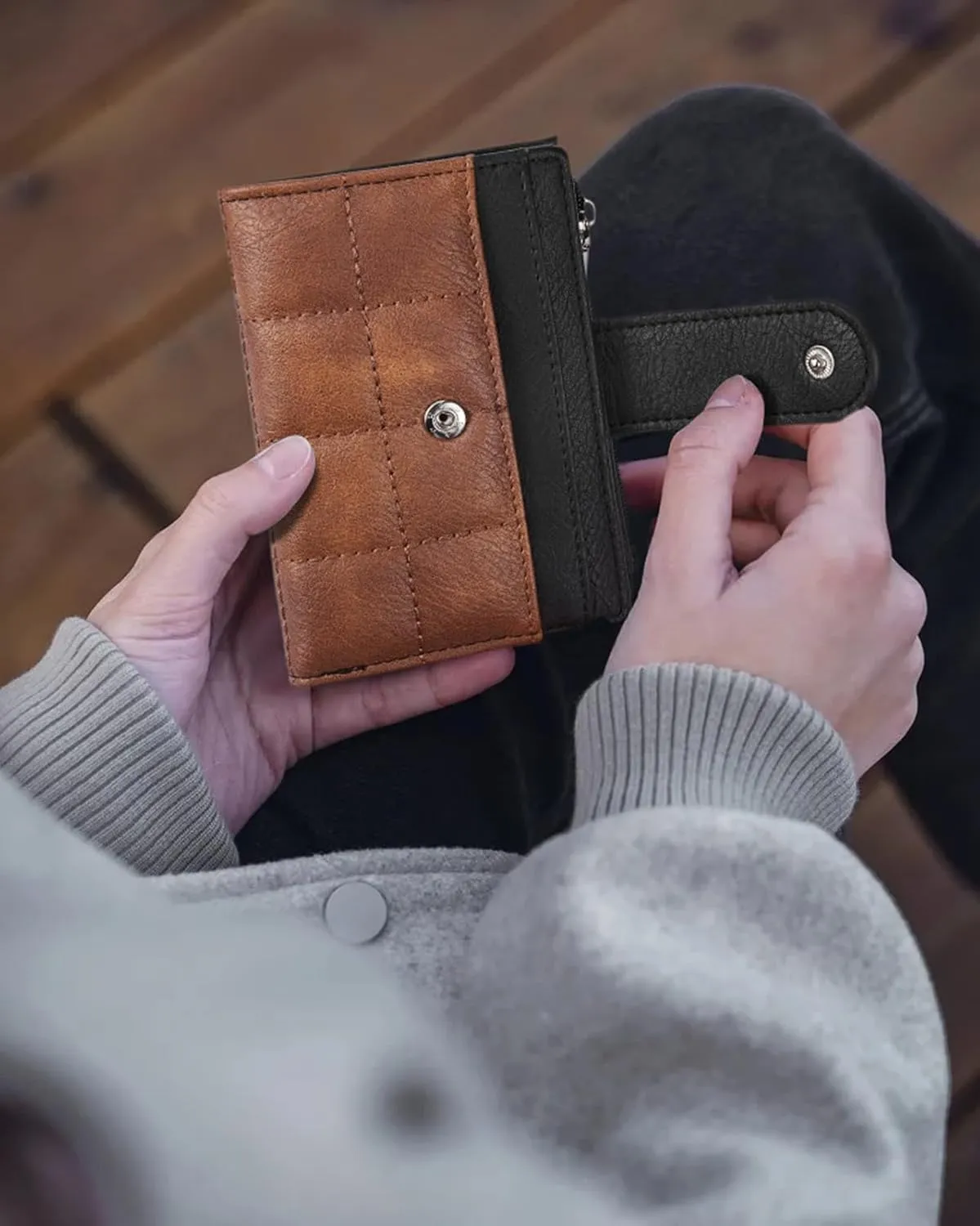 BOSTANTEN Small Wallet for Women Leather RFID Blocking Card Holder Bifold Compact Wallets With Zipper Coin Pocket BlackBrown