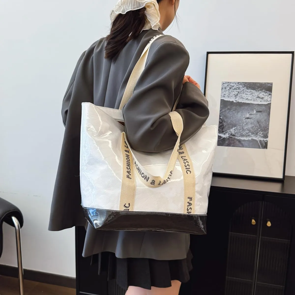 Lushandy Beach Bag for Women Waterproof Sandproof Tote Bag with Zipper Larger Plastic Tote Bag Lightweight Clear Hobo Handbag