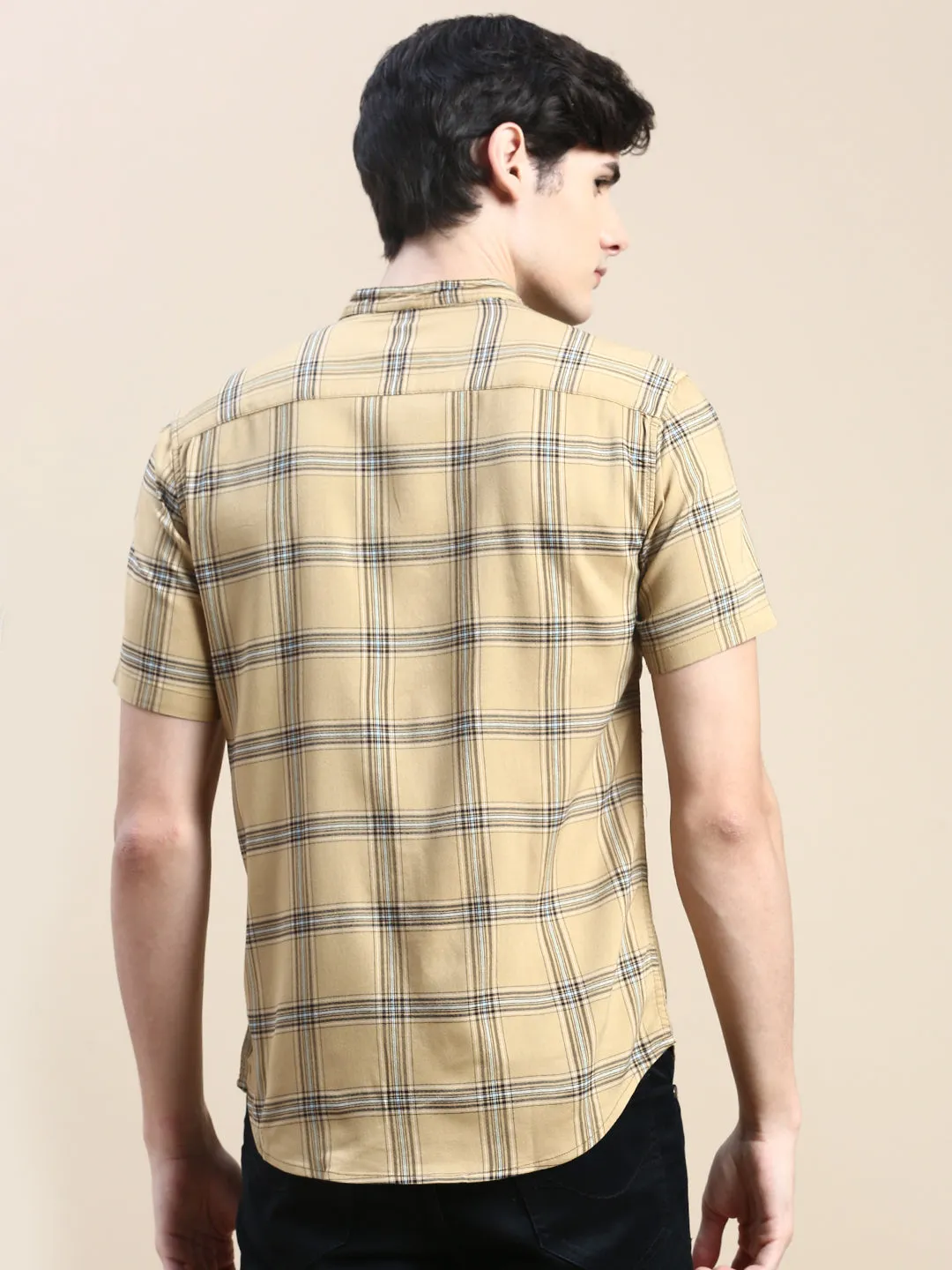 Men Beige Standard Slim Fit Band Collar Tartan Checked Cotton Casual Shirt