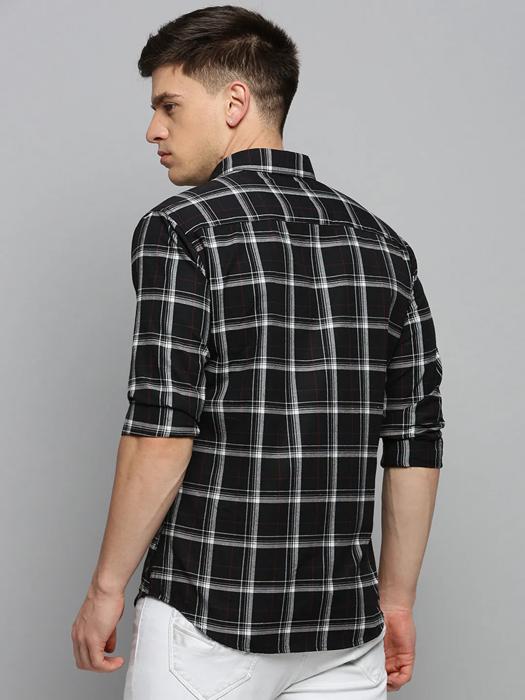 Men Black Long Sleeves Patch Pocket Classic Checked Casual Cotton Shirt