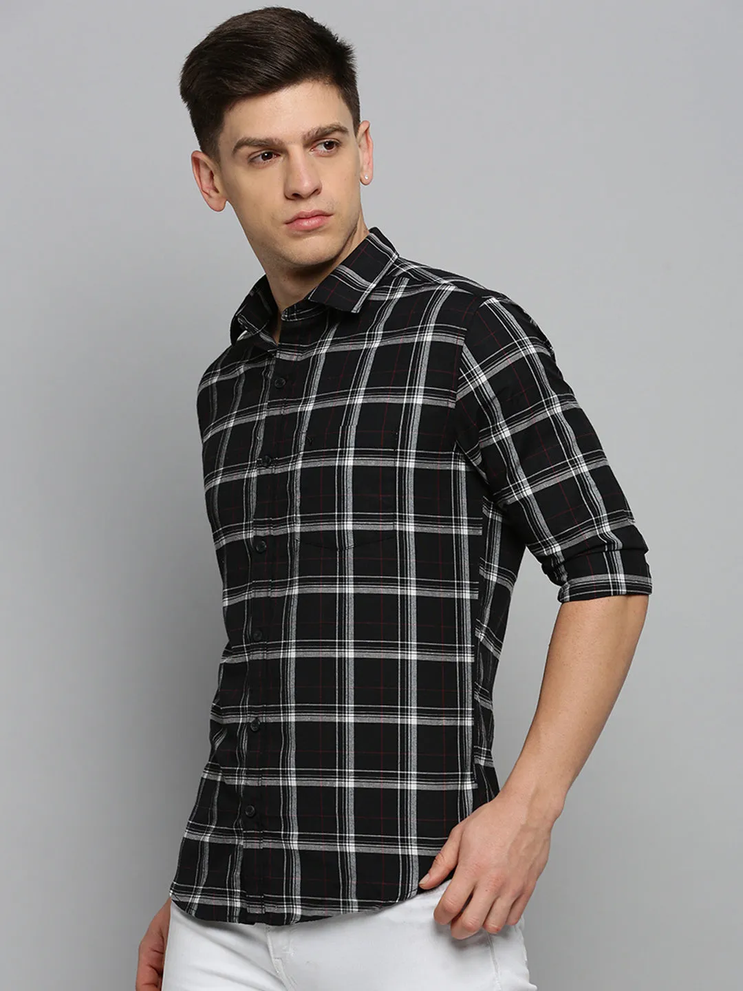 Men Black Long Sleeves Patch Pocket Classic Checked Casual Cotton Shirt