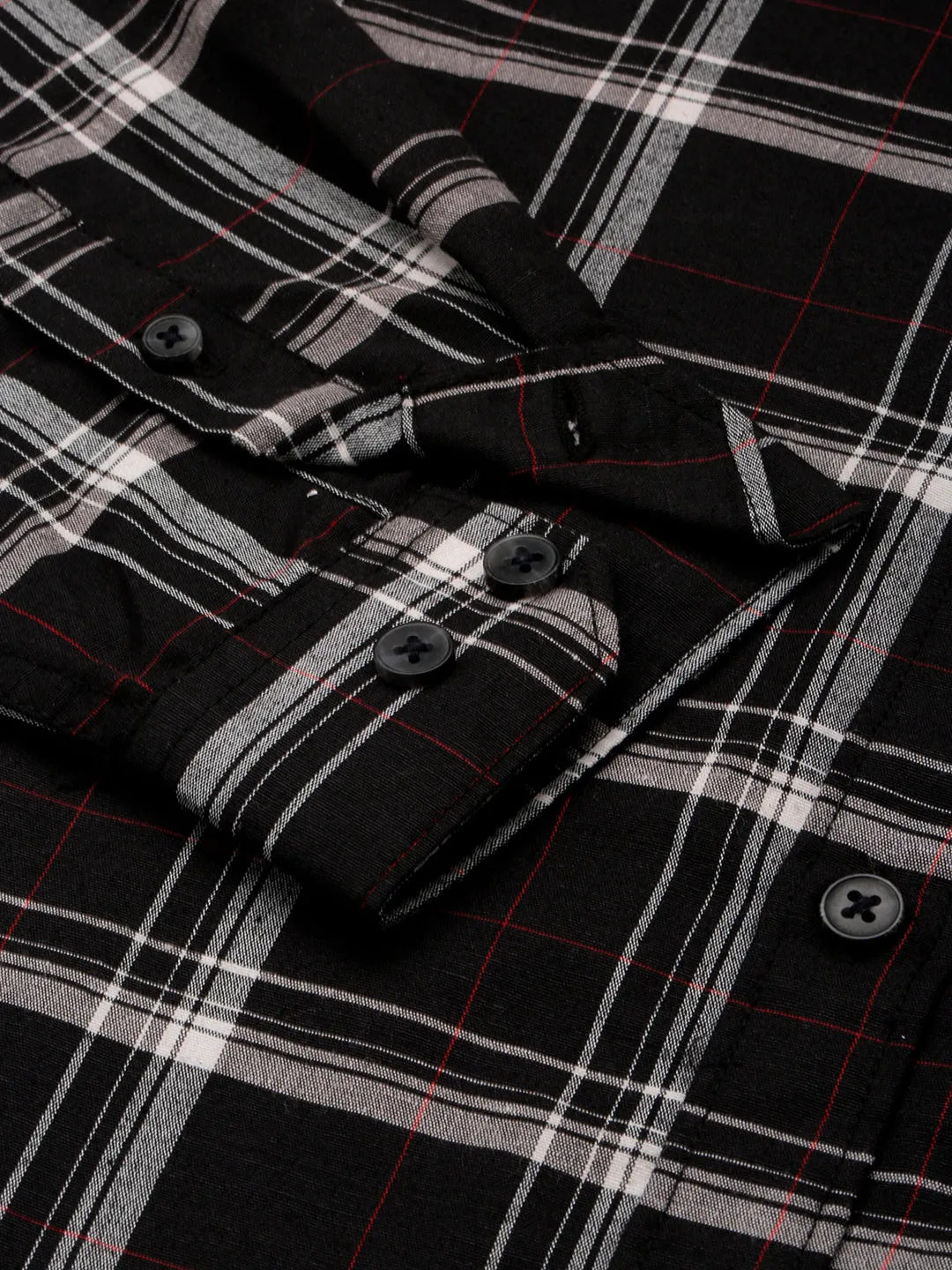 Men Black Long Sleeves Patch Pocket Classic Checked Casual Cotton Shirt