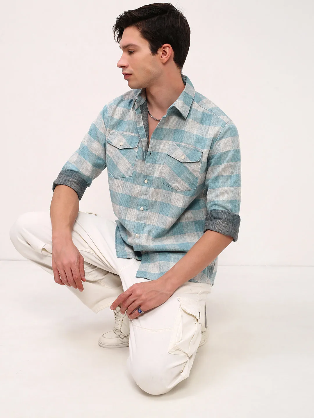 Men Blue Spread Collar Checked Slim Fit Shirt