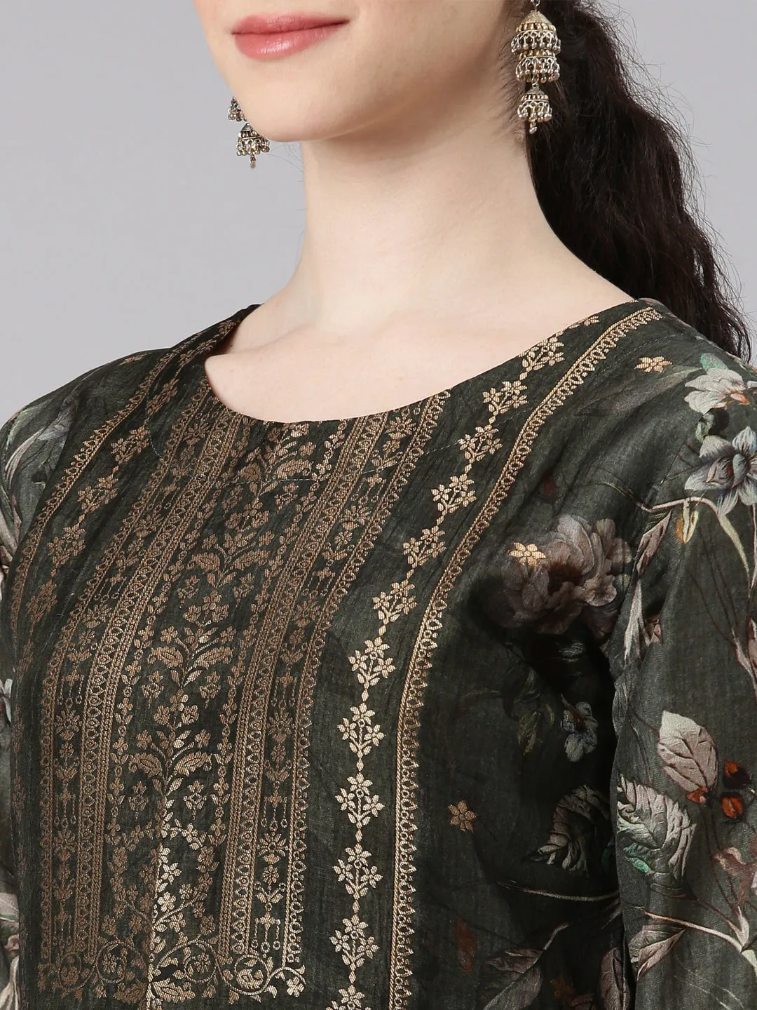 Neerus Women Green Straight Kurta and Trousers With Dupatta