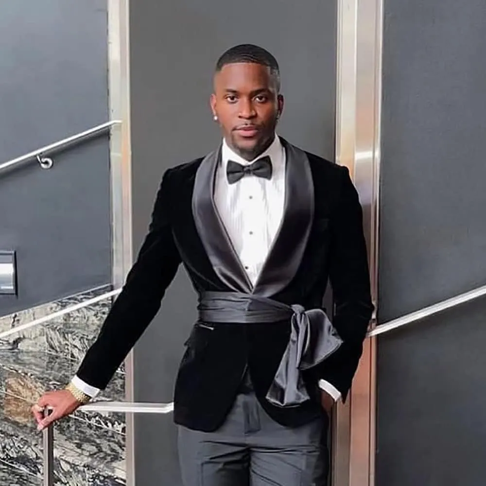 New Men Black Velvet Slim Fit Suit Jacket with Cummerbund Grooms Shawl Lapel Wedding Tuxedo