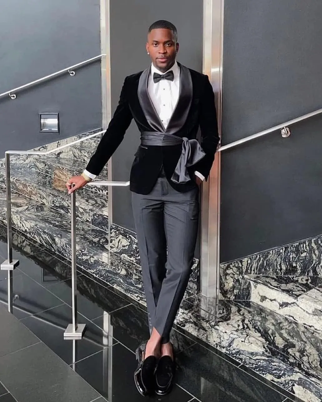 New Men Black Velvet Slim Fit Suit Jacket with Cummerbund Grooms Shawl Lapel Wedding Tuxedo